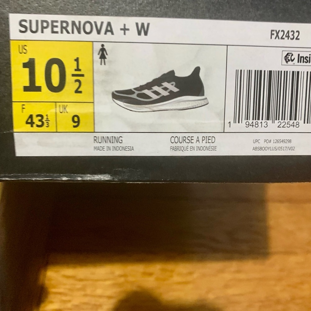 Adidas supernova plus running shoes. - Picture 7 of 8
